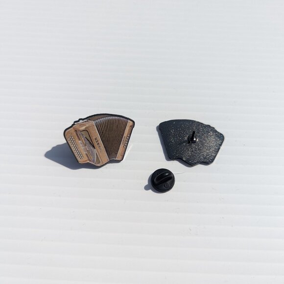 Pin Accordion Car Plate Pin for Caps Clothing Enamel Badge Pin Mexican Pin - Picture 6 of 6